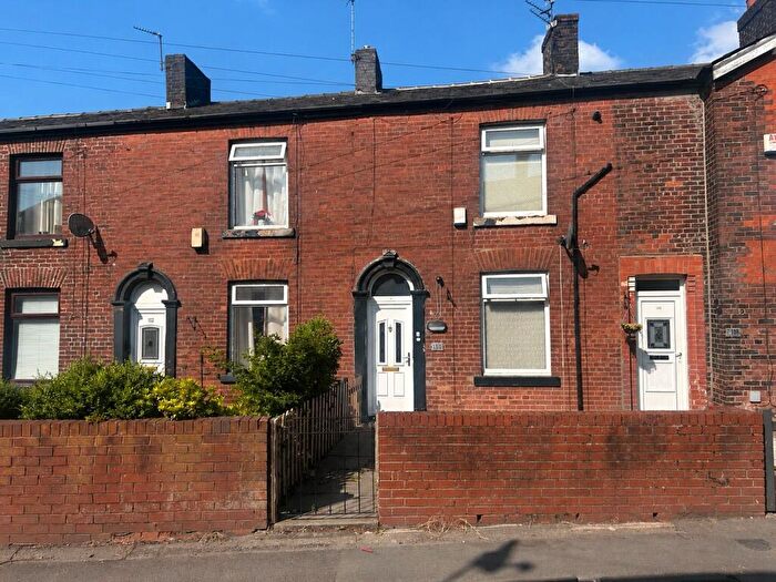 2 Bedroom Terraced House For Sale In Broadbent Road, Watersheddings, Oldham, OL1