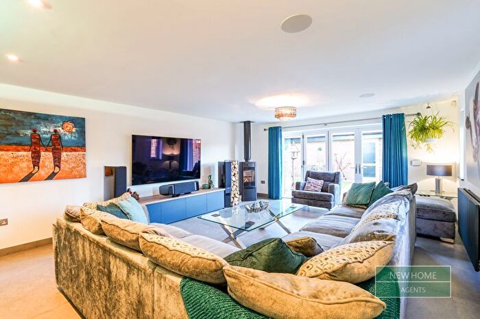 2 Bedroom Detached Bungalow For Sale In Stock Dove Close, Preston, PR3