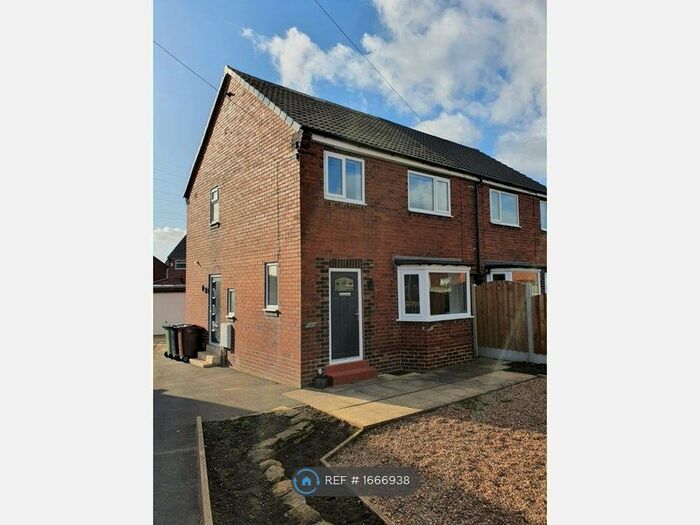 3 Bedroom Semi-Detached House To Rent In Astley Lane, Swillington, Leeds, LS26