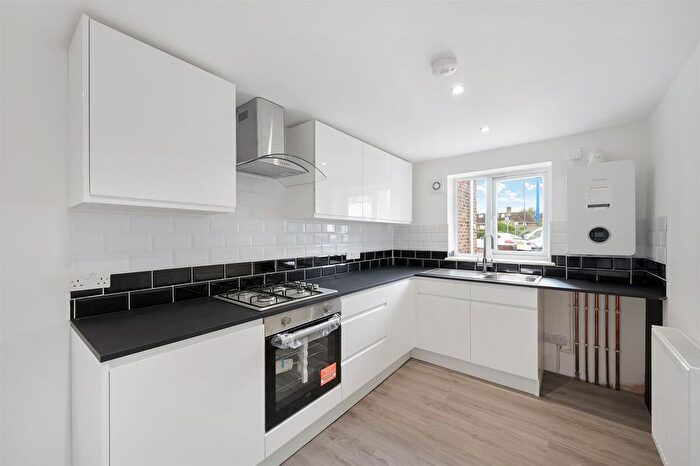 1 Bedroom Bungalow To Rent In Cannon Hill Lane, Raynes Park, SW20