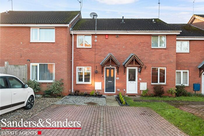 2 Bedroom Terraced House For Sale In Devonish Close, Alcester, B49