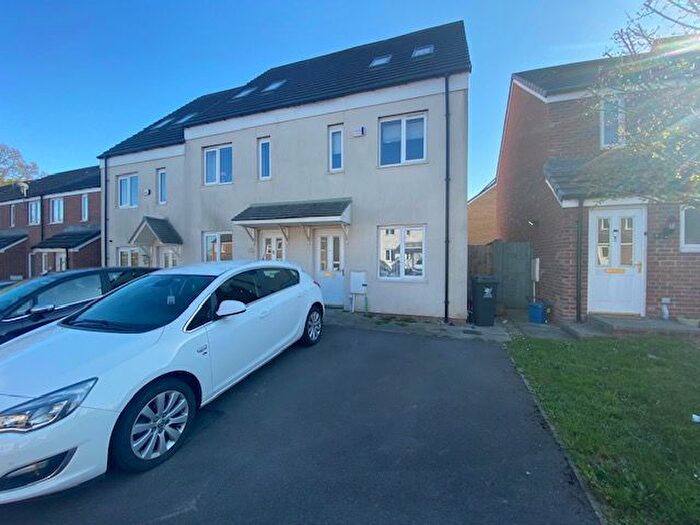 3 Bedroom Property To Rent In Maelfa, Llanedeyrn, Cardiff, CF23