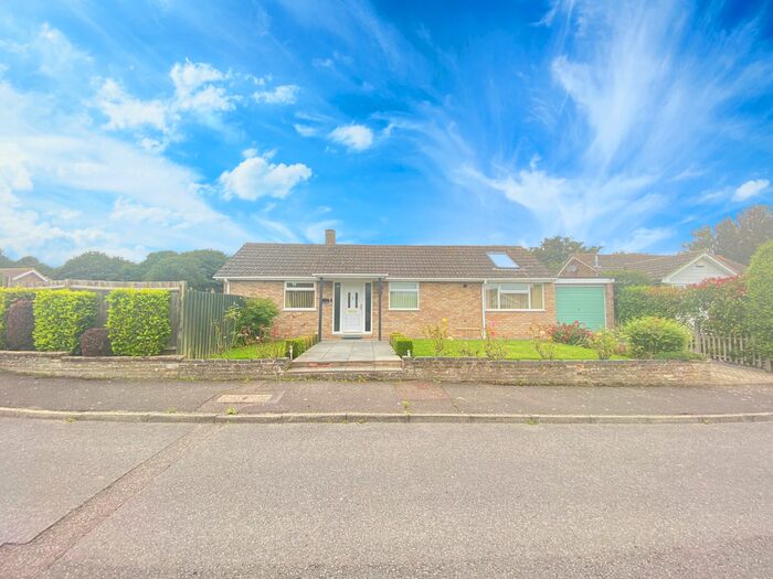 2 Bedroom Detached House For Sale In Tourney Close, Hythe, CT21