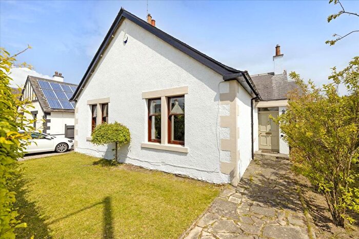 4 Bedroom Detached Bungalow For Sale In Main Street, Pathhead, EH37