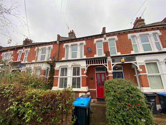 2 Bedroom Flat To Rent In Elvendon Road, London, N13