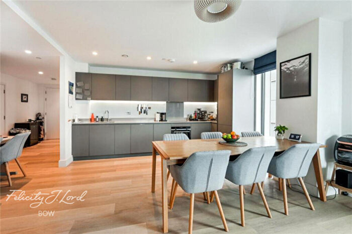 3 Bedroom Apartment For Sale In Barley Lane, London, E15