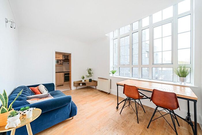 1 Bedroom Flat For Sale In Grange Yard, Bermondsey, London, SE1