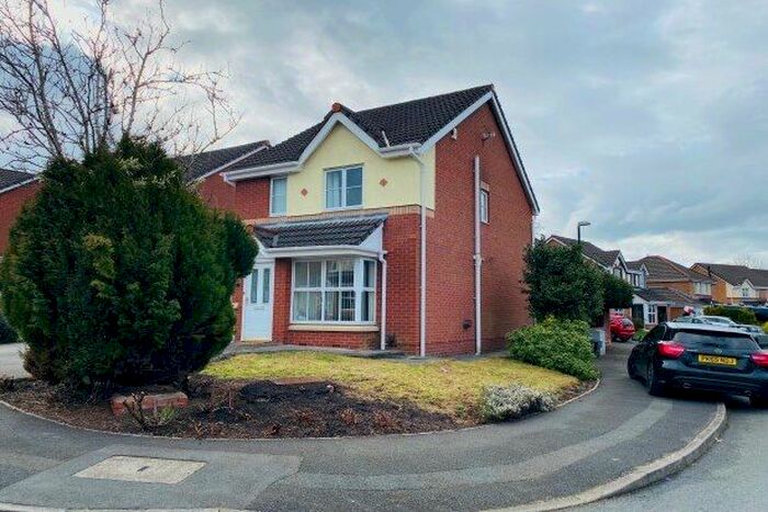 3 Bedroom Property To Rent In Beechwood Road, Chorley, PR7