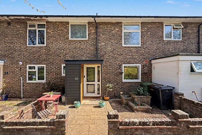 3 Bedroom Terraced House For Sale In Abbotts Barton, SO23
