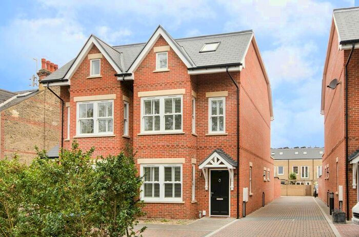 4 Bedroom Semi-Detached House To Rent In Durham Road, Raynes Park, London, SW20