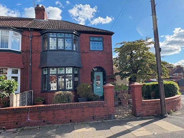 3 Bedroom Semi-Detached House For Sale In Granada Road, Denton, M34