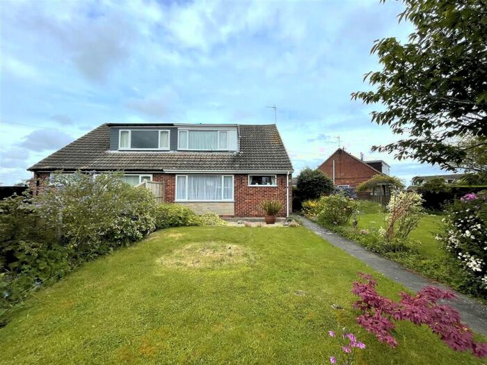 3 Bedroom Semi-Detached House For Sale In Sycamore Drive, Louth, LN11