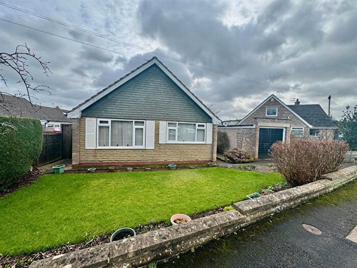 3 Bedroom Detached Bungalow For Sale In Hewley Drive, West Ayton, Scarborough, YO13
