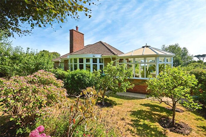 3 Bedroom Bungalow For Sale In Colmar Way, Totland Bay, Isle Of Wight, PO39