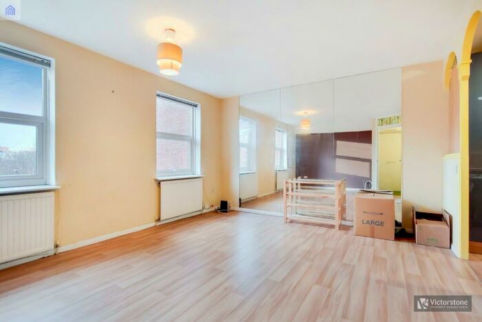 1 Bedroom Apartment To Rent In Barker Drive, Camden, London, NW1