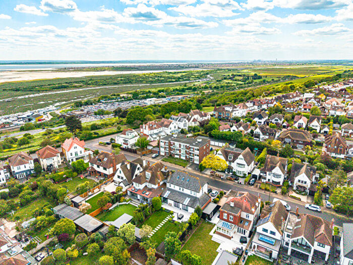 1 Bedroom Apartment For Sale In Vernon Court, Leigh-on-Sea, SS9