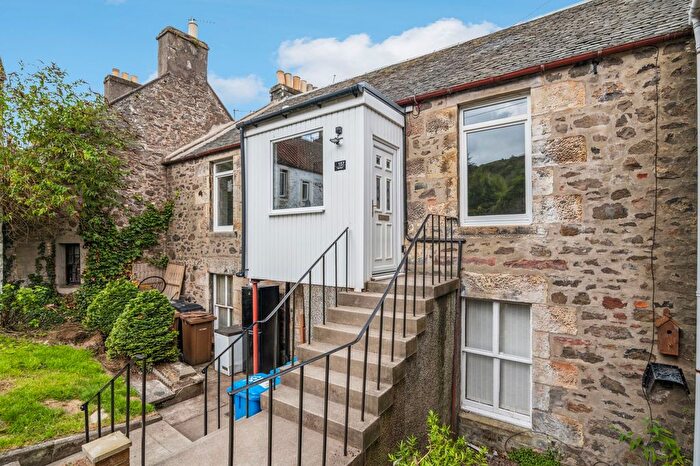 3 Bedroom Flat For Sale In High Street, Newburgh, KY14