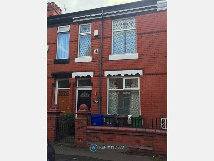 2 Bedroom Terraced House To Rent In Horton Road, Manchester, M14