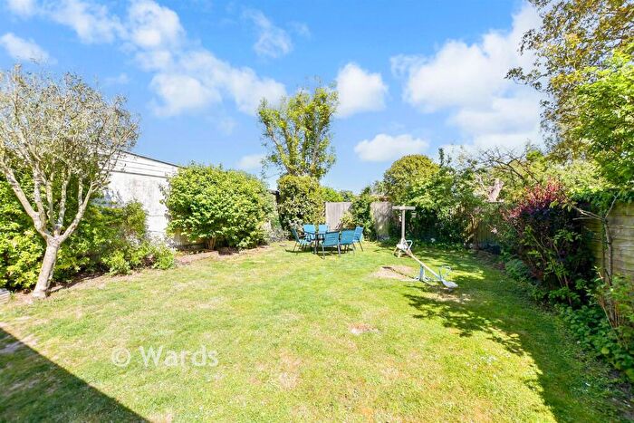 3 Bedroom Semi-Detached Bungalow For Sale In Orchard Close, Ramsgate, Kent, CT12