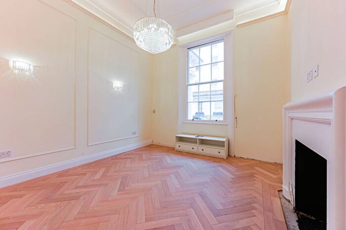 2 Bedroom Flat To Rent In Chesham Street, Belgravia, London, SW1X