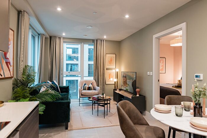 1 Bedroom Flat To Rent In New York Square, Quarry Hill, Leeds, LS2