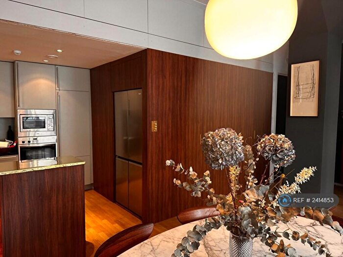 2 Bedroom Flat To Rent In Canal Building, London, N1