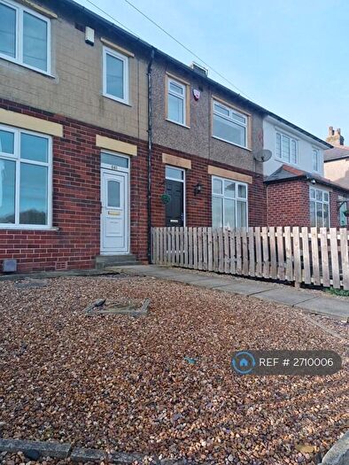 3 Bedroom Terraced House To Rent In Bradford Road, Birkenshaw, Bradford, BD11