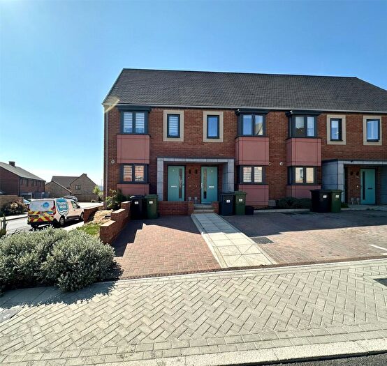 2 Bedroom End Of Terrace House For Sale In Haygreen Crescent, Castle Hill, Ebbsfleet Valley, Swanscombe, DA10