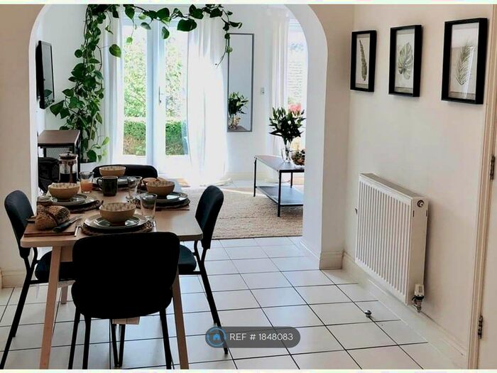 5 Bedroom Semi-Detached House To Rent In Newbridge Lane, Truro, TR1