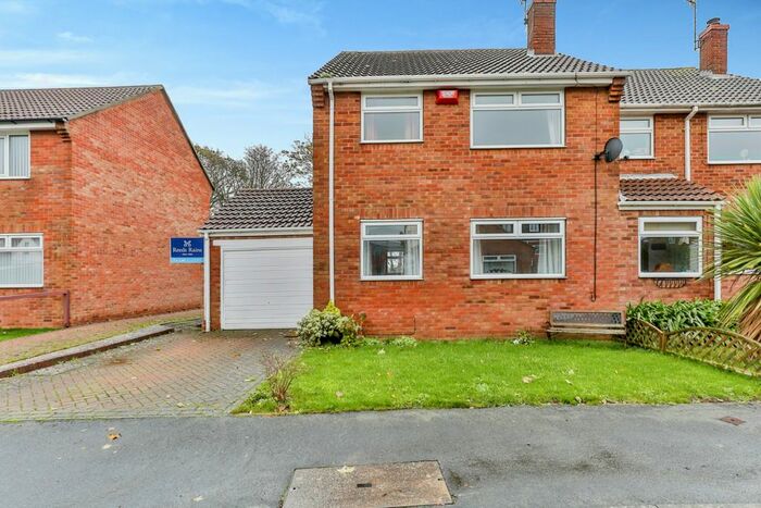 3 Bedroom Semi-Detached House To Rent In Barleycroft, Scarborough, North Yorkshire, YO11