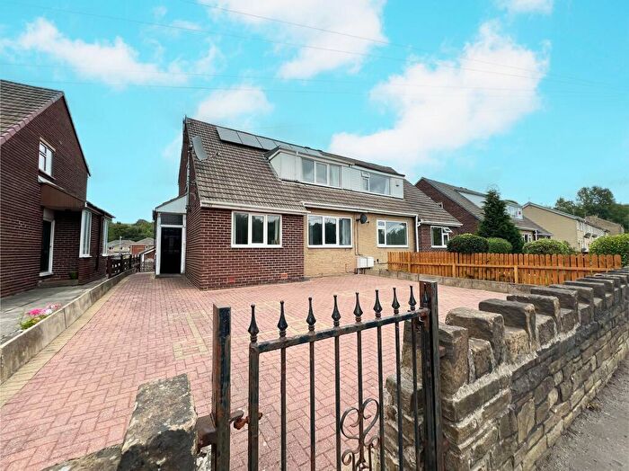 4 Bedroom Semi-Detached House For Sale In Penistone Road, Waterloo, HD5