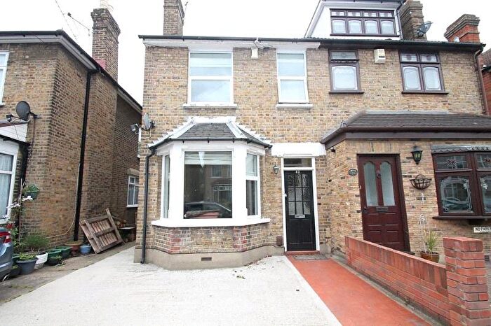3 Bedroom Semi Detached House To Rent In Douglas Road, Hornchurch, Essex, RM11