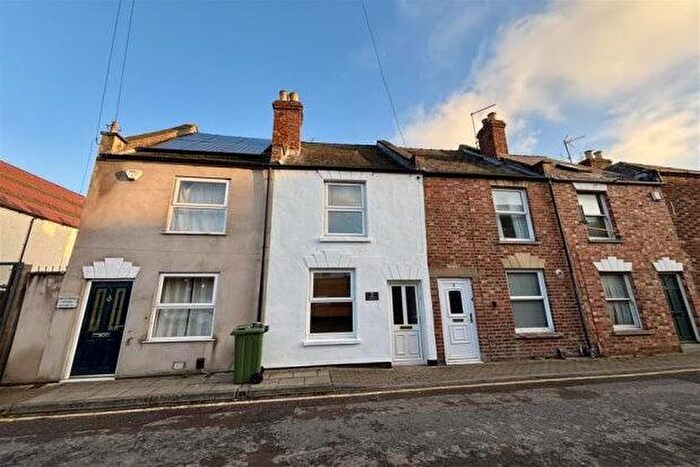 2 Bedroom Property To Rent In Milsom Street, Cheltenham, GL50