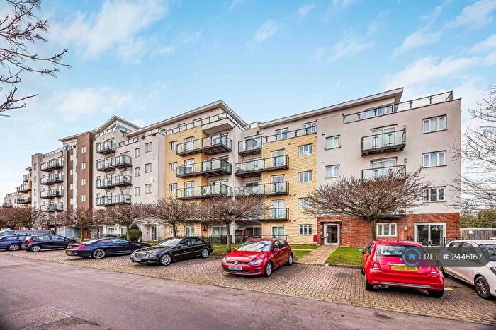 2 Bedroom Flat To Rent In Admirals House, Southsea, PO4