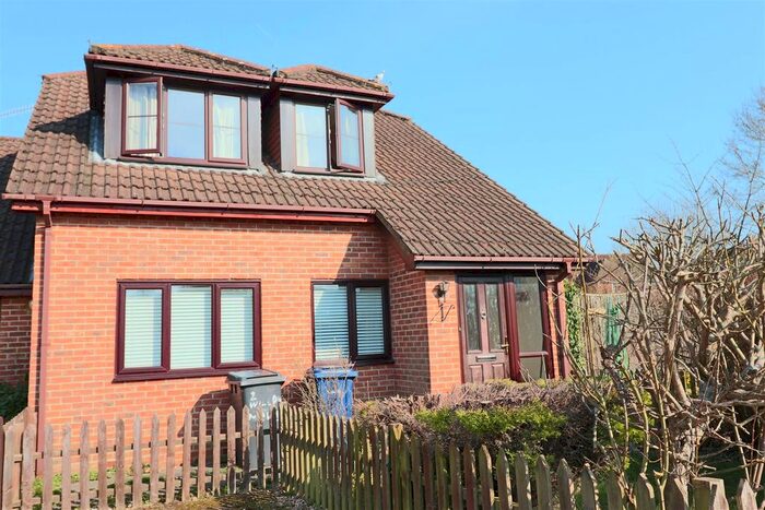 1 Bedroom Maisonette To Rent In Willow Mews, Witley, Godalming, GU8