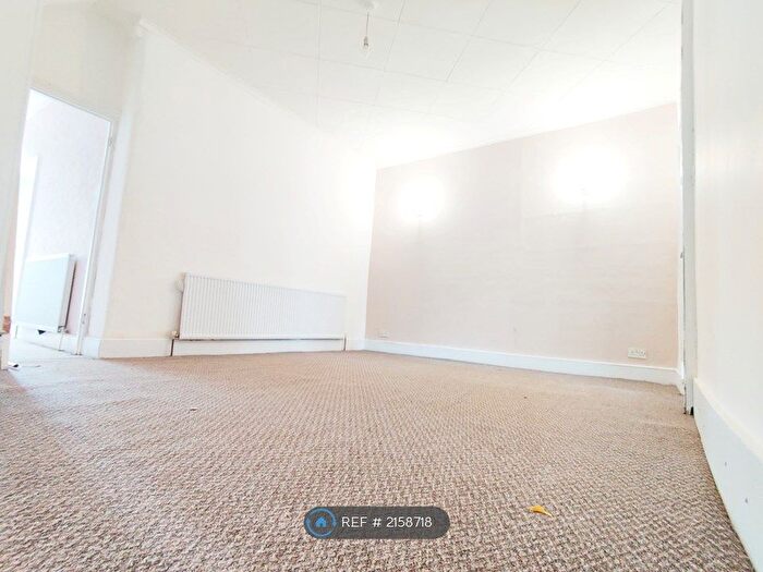 4 Bedroom Terraced House To Rent In Richmond Road, Ilford, IG1