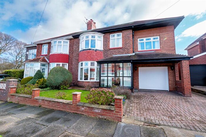 5 Bedroom Semi-Detached House For Sale In Westfield Grove, High Barnes, Sunderland, SR4