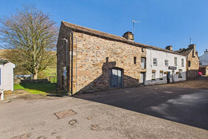 3 Bedroom Barn Conversion For Sale In Sepia Barn, Main Street, Dent, LA10