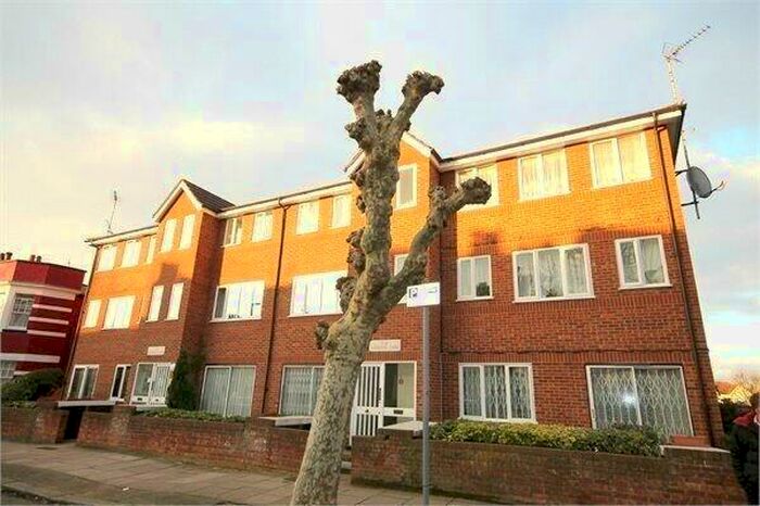 1 Bedroom Flat To Rent In Haversham Lodge, Willesden Green, NW2