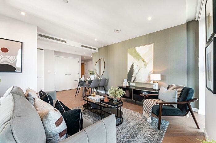 1 Bedroom Flat For Sale In One Thames Quay, Marsh Wall, E14