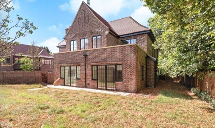 5 Bedroom Property To Rent In Chandos Way, Hampstead, NW11