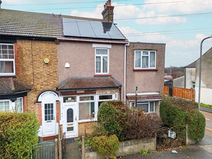 5 Bedroom End Of Terrace House For Sale In Park Avenue, Northfleet, Gravesend, Kent, DA11