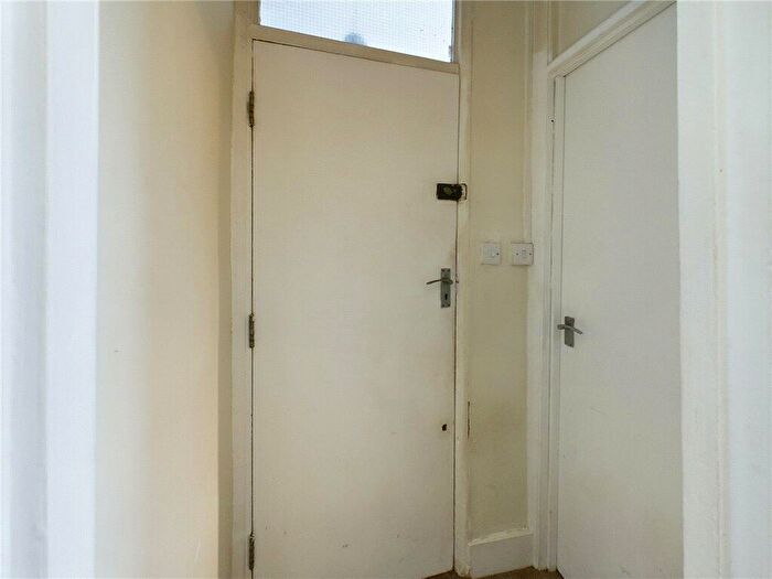 1 Bedroom Flat For Sale In Ash Grove, London, SE20