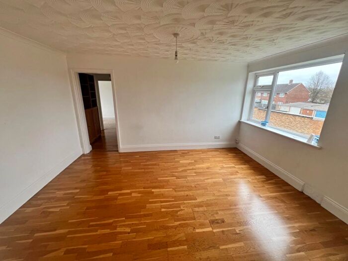 2 Bedroom Apartment To Rent In Hemel Hempstead, Hertfordshire, HP2