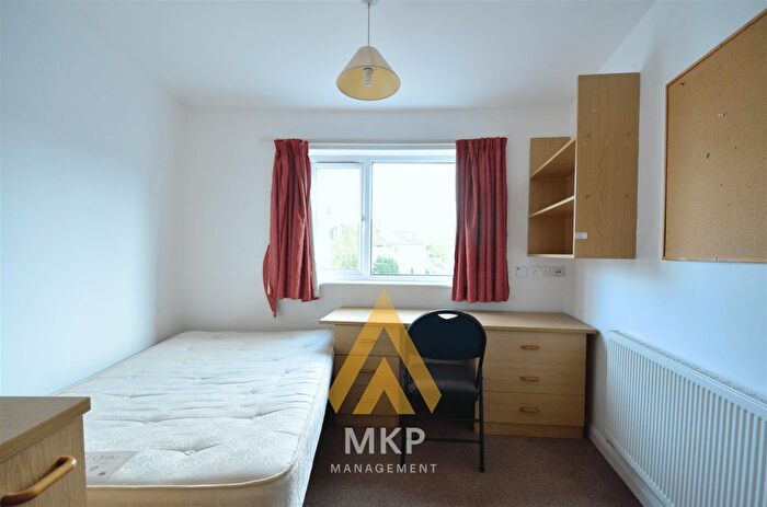 3 Bedroom Terraced House To Rent In Milner Road Selly Oak, B29