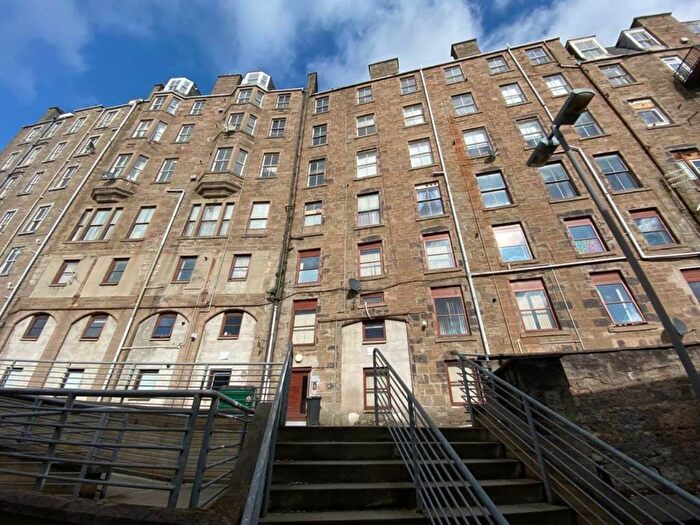 4 Bedroom Flat To Rent In Seabraes Lane, Dundee, DD1
