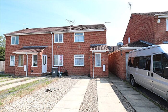 1 Bedroom Semi Detached House For Sale In Wydale Road, York, North Yorkshire, YO10