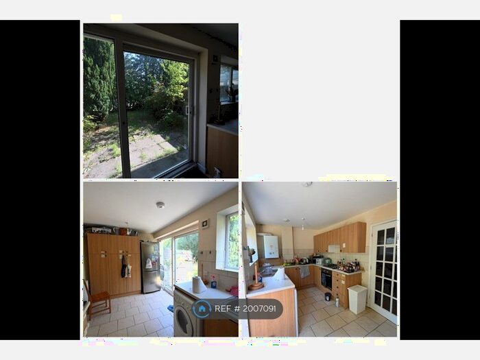 3 Bedroom Terraced House To Rent In Guildford Park Avenue, Guildford, GU2