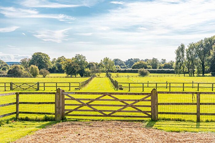 6 Bedroom Barn Conversion For Sale In Lanhill, Chippenham, SN14