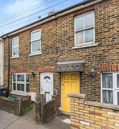 2 Bedroom Terraced House To Rent In Lion Green Road, Coulsdon, CR5